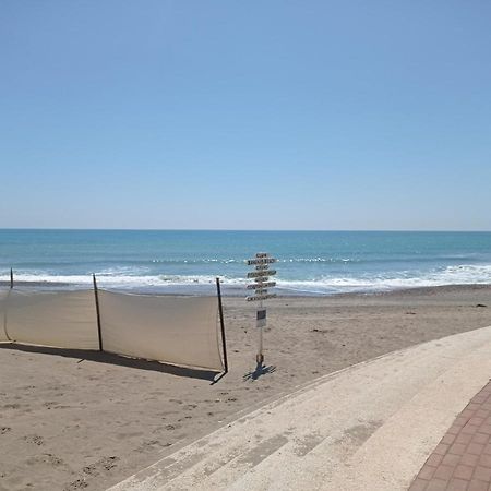 Apartmán Turisstiko La Roca Chica 2 Torremolinos Exteriér fotografie