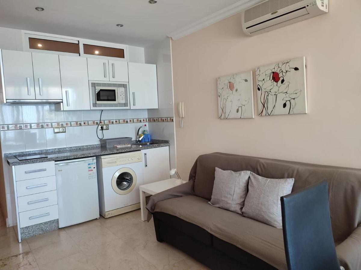 Apartmán Turisstiko La Roca Chica 2 Torremolinos Exteriér fotografie