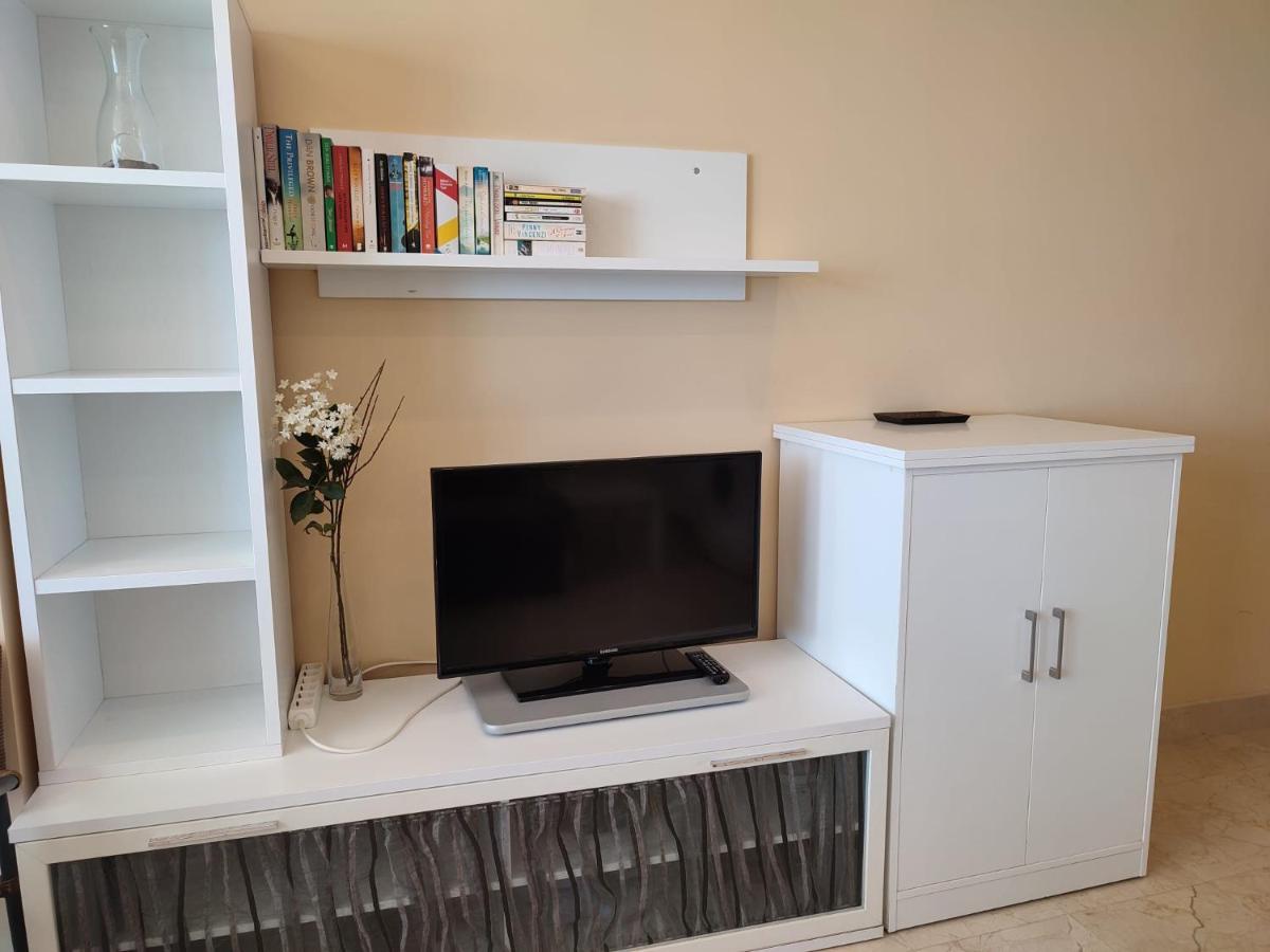 Apartmán Turisstiko La Roca Chica 2 Torremolinos Exteriér fotografie