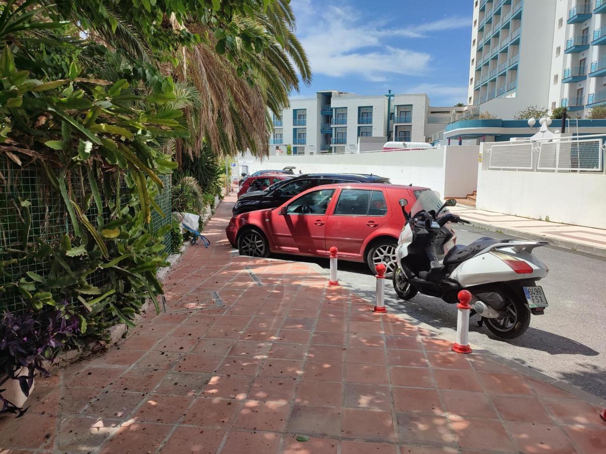 Apartmán Turisstiko La Roca Chica 2 Torremolinos Exteriér fotografie