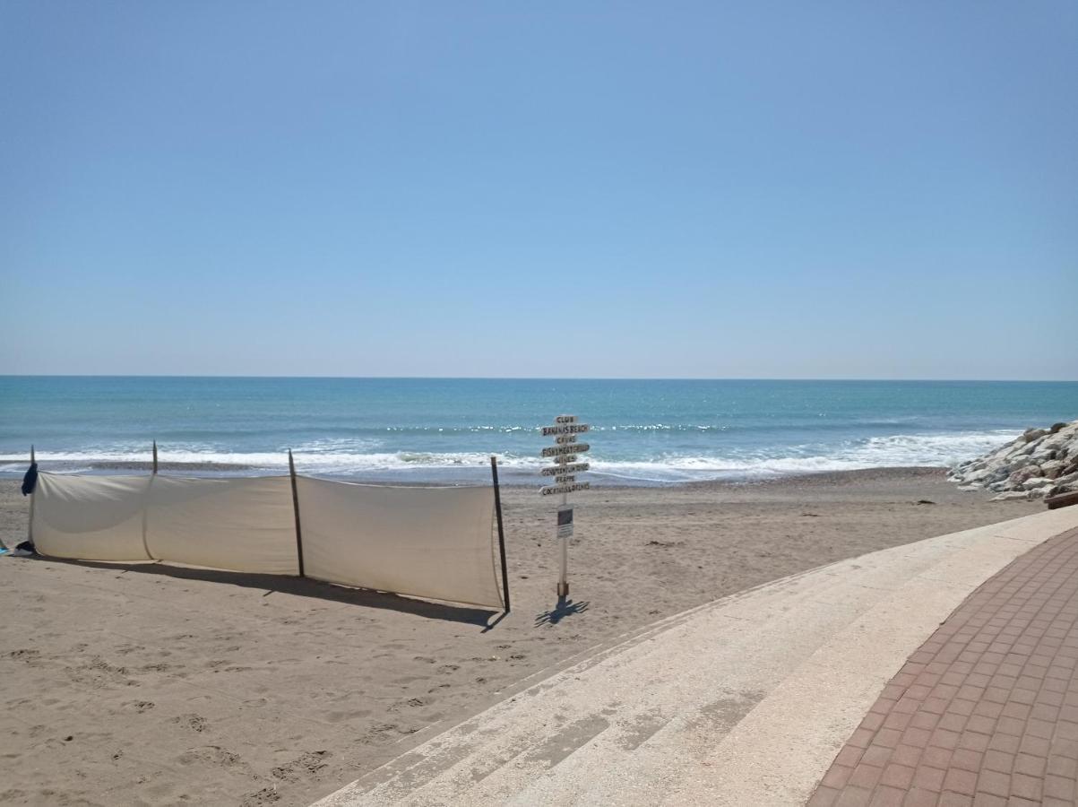 Apartmán Turisstiko La Roca Chica 2 Torremolinos Exteriér fotografie